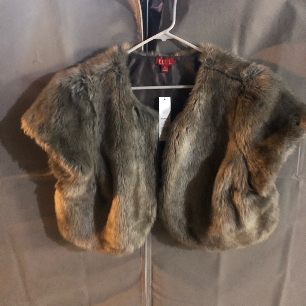 Crop fur jacket